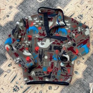 Patagonia kids synchilla pullover fleece, size 10, like new, cutest print!